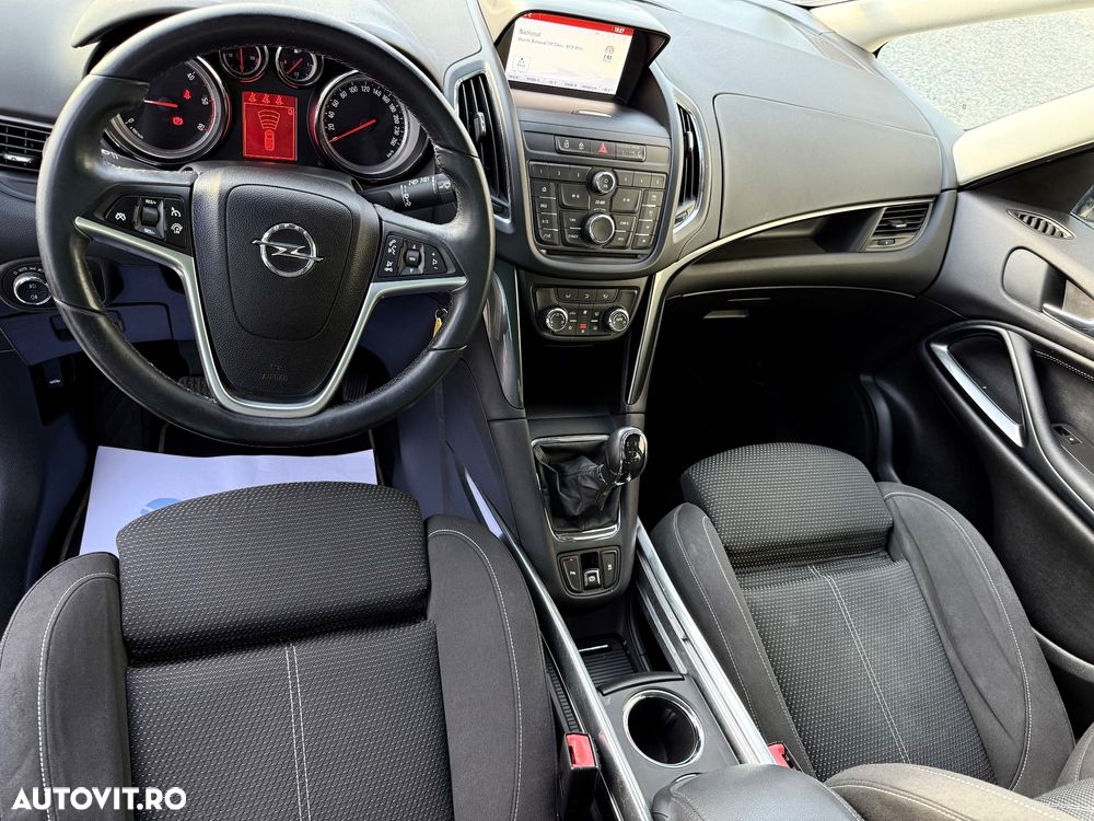 Opel Zafira 2.0 CDTI ECOTEC Cosmo - 9