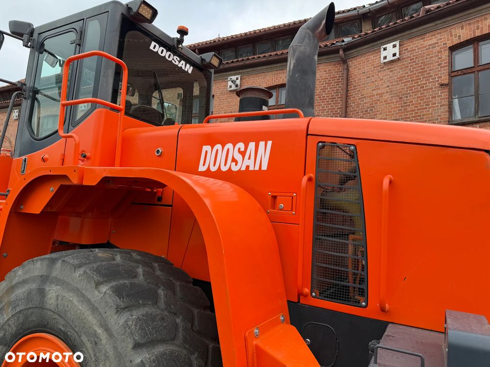 Doosan DL300 - 16