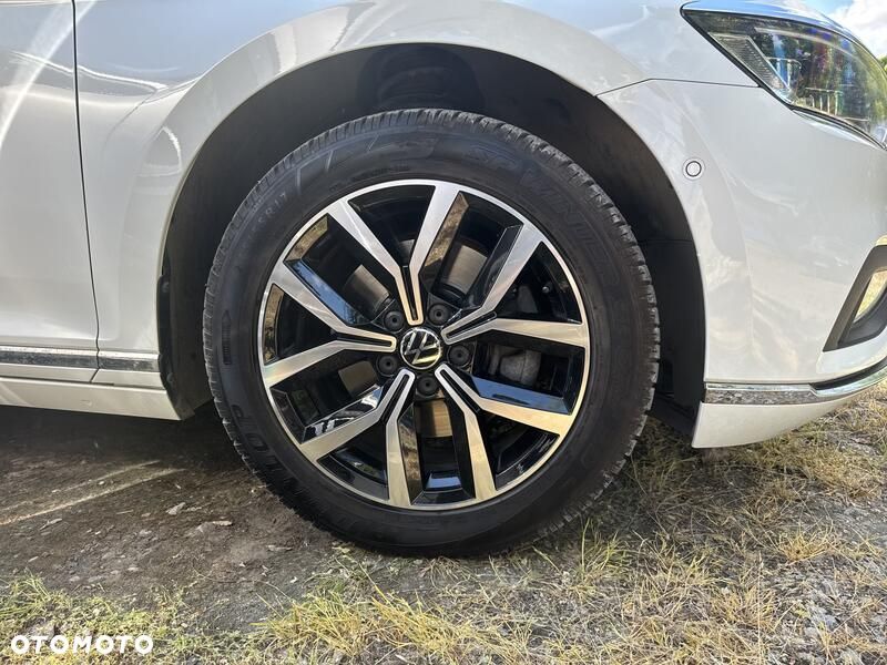 Volkswagen Passat - 19