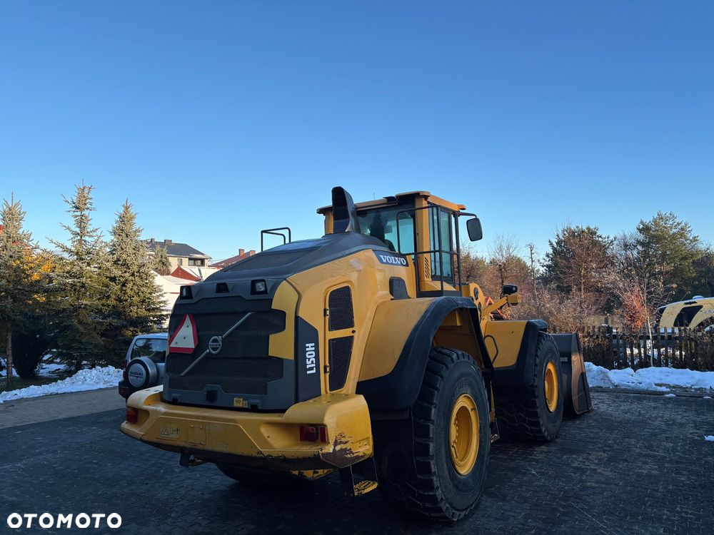 Volvo L150H rok 2016, 26ton, 4,2m3 opony 70%, bdb - 2