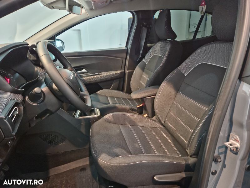 Dacia Logan TCe 90 MT6 Journey - 19