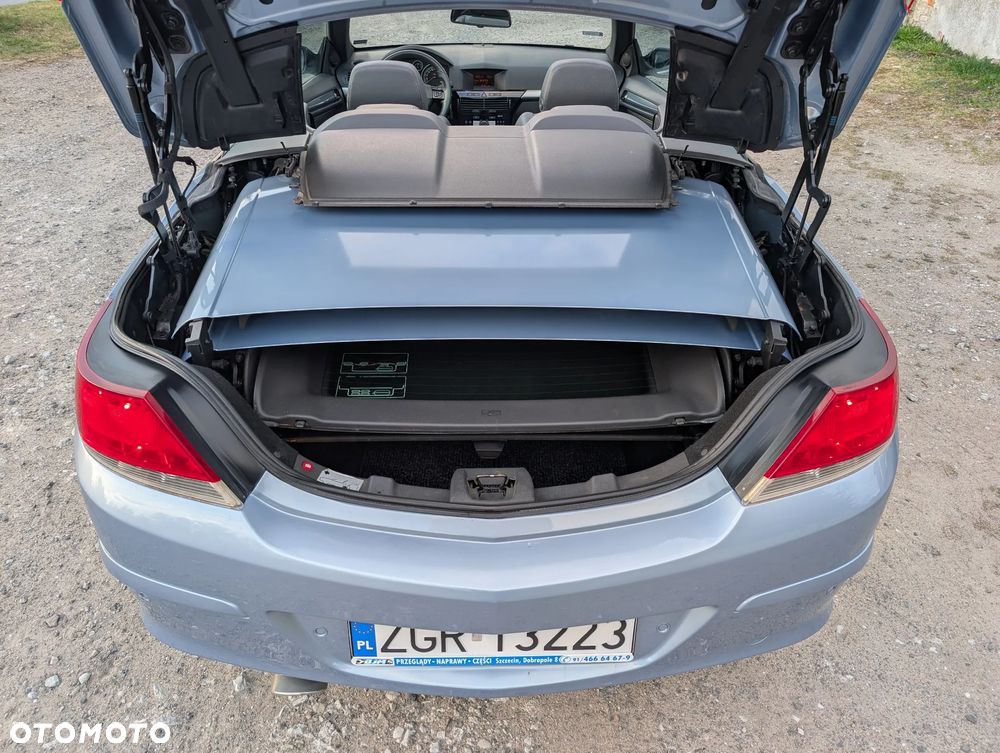 Opel Astra 1.6 - 10
