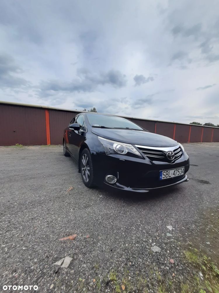 Toyota Avensis 2.0 D-4D Premium - 1