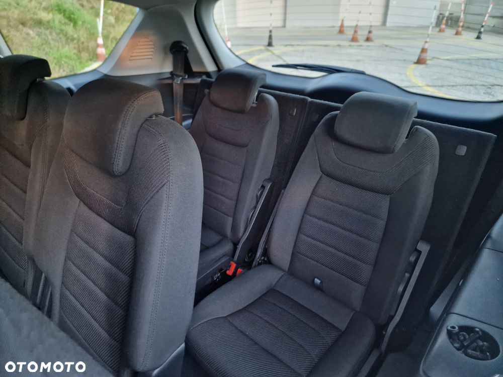 Ford S-Max 2.0 TDCi DPF Titanium X - 32