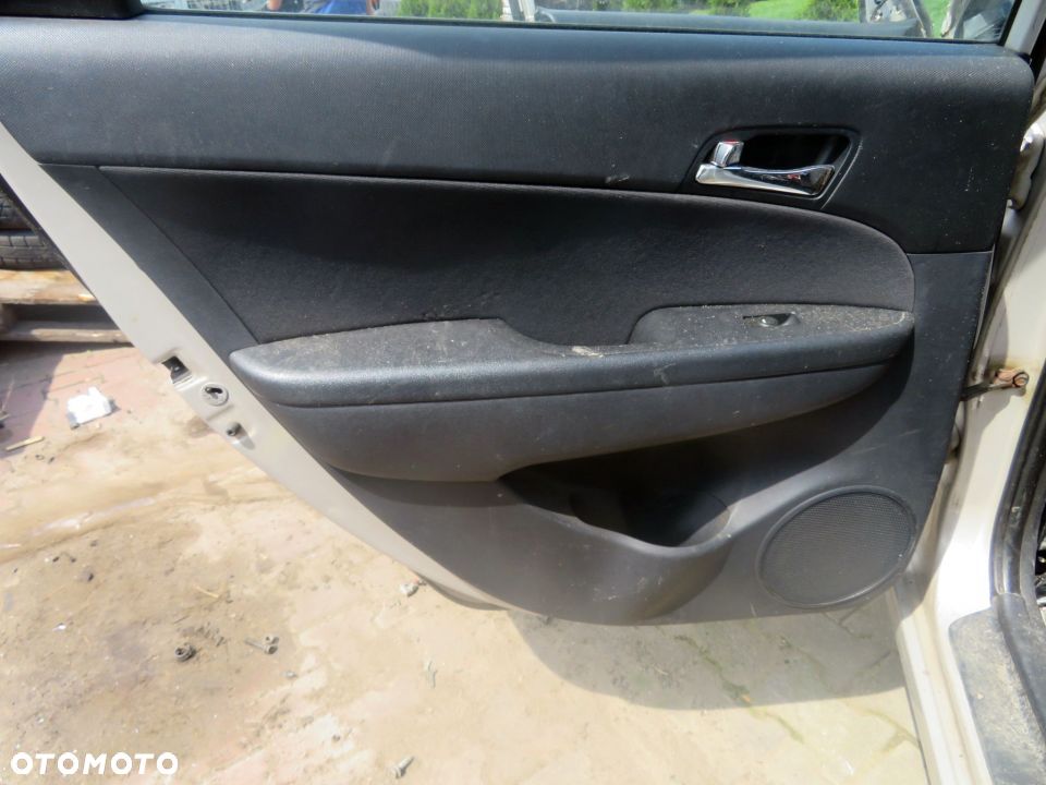 DRZWI TYLNE LEWE I30 I KOMBI QU  SREBRNY HYUNDAI 2007-2010 - 6