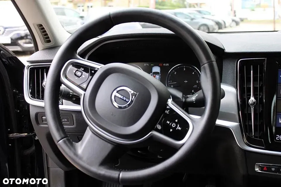 Volvo S90 - 16