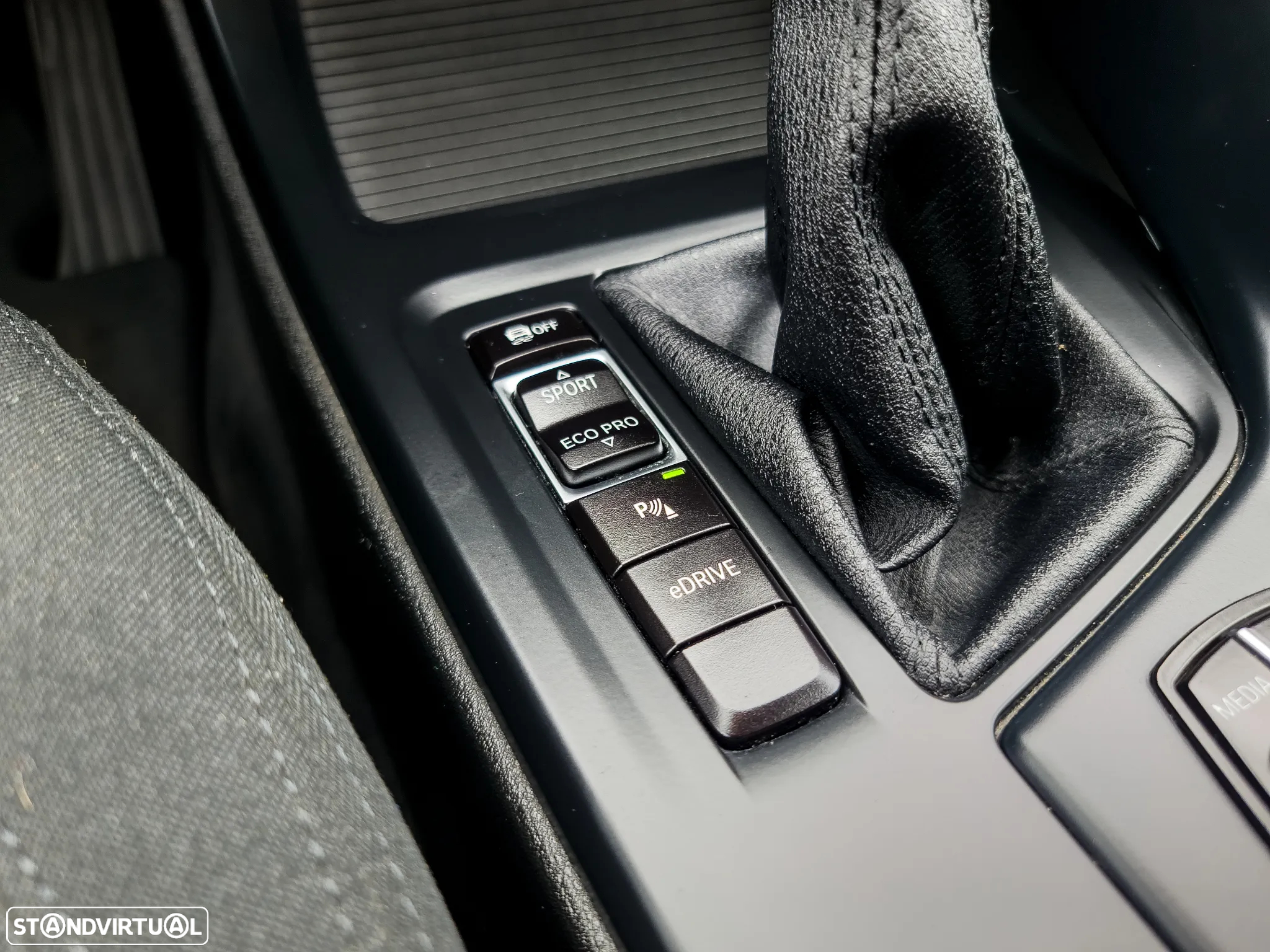 BMW X1 25 e xDrive Corporate Edition - 38