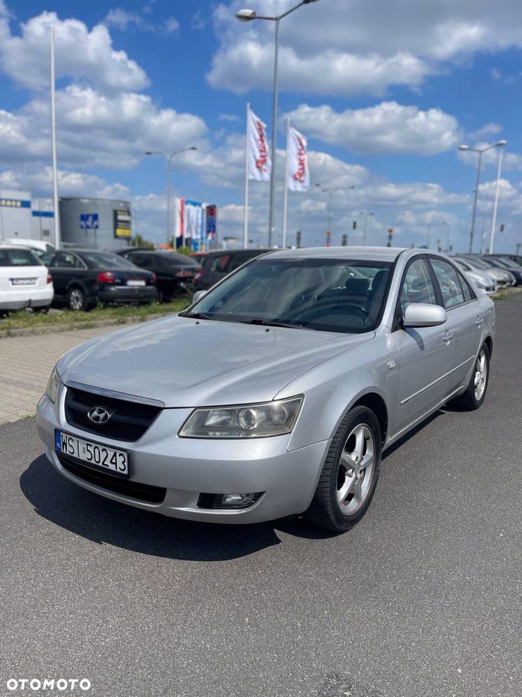 Hyundai Sonata - 3