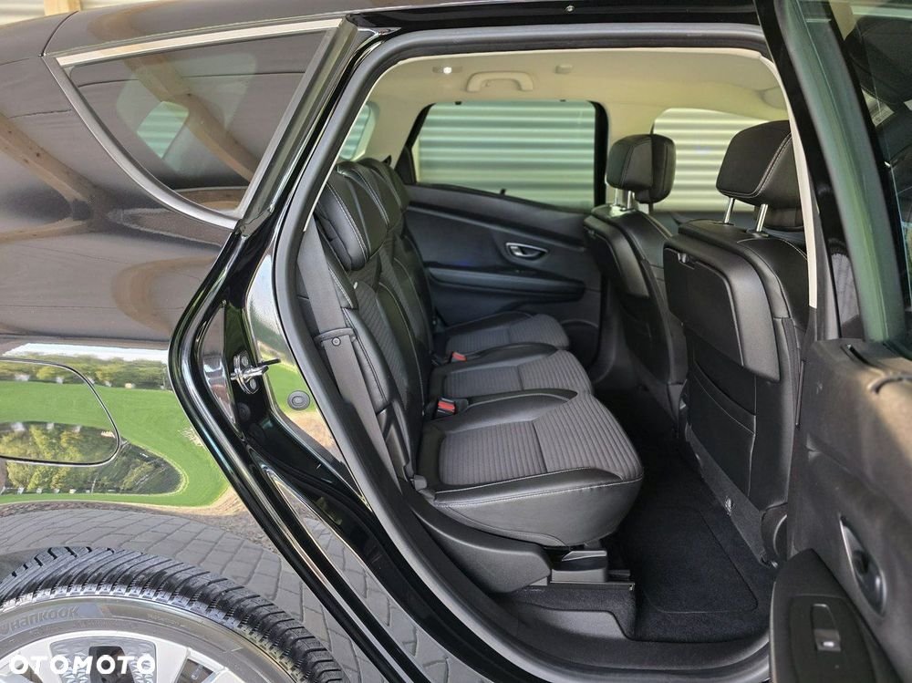 Renault Scenic - 17