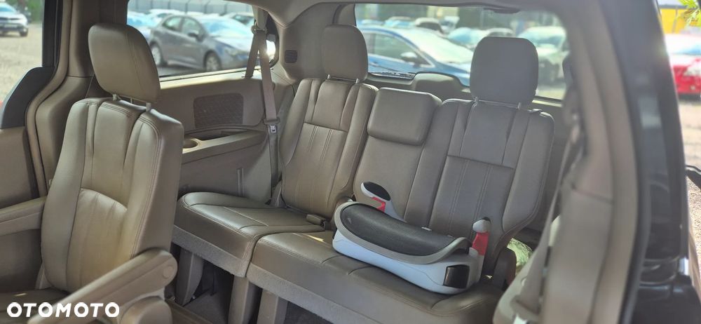 Chrysler Town & Country 3.6 Touring - 8