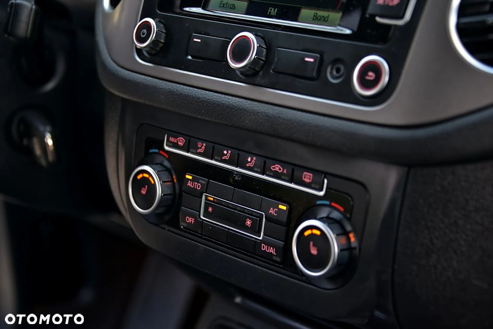 Volkswagen Tiguan - 33