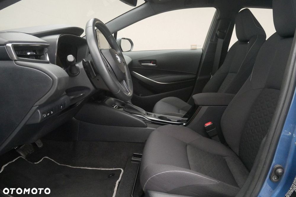 Toyota Corolla - 12