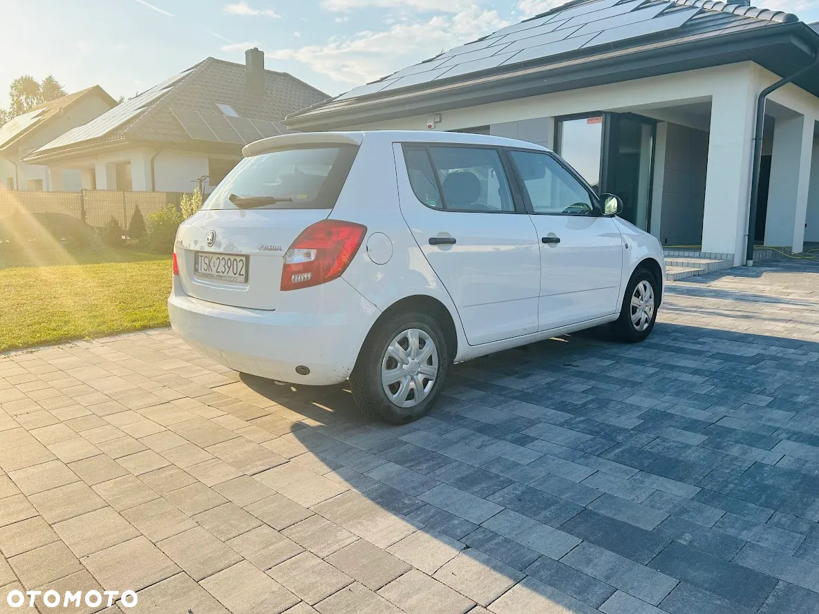 Skoda Fabia - 4