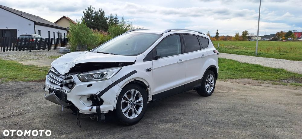 Ford Kuga 1.5 EcoBoost 2x4 Titanium - 7