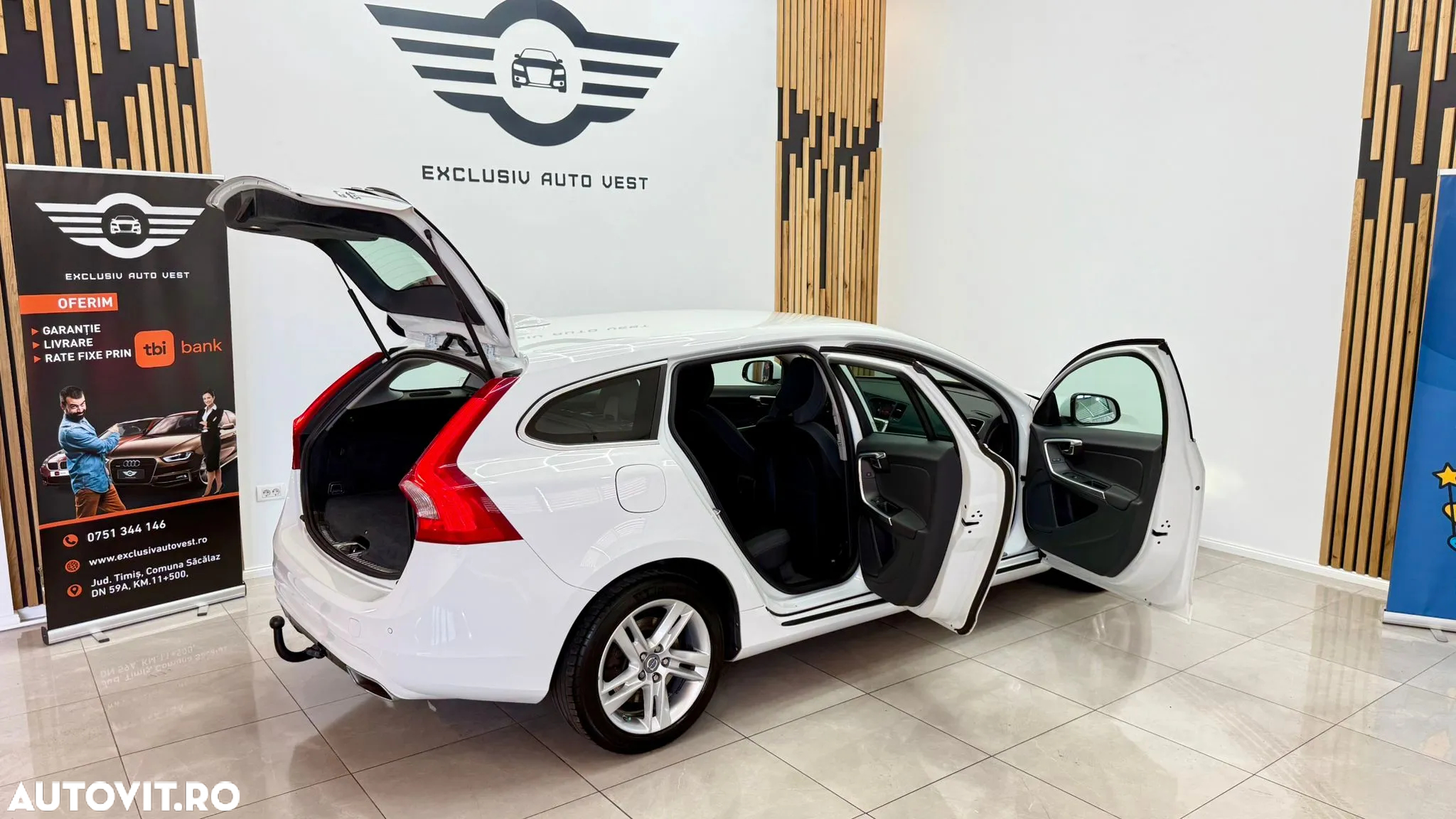 Volvo V60 D6 Plug-In-Hybrid AWD Geartronic Momentum - 13