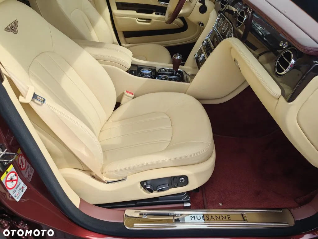 Bentley Mulsanne Speed - 26