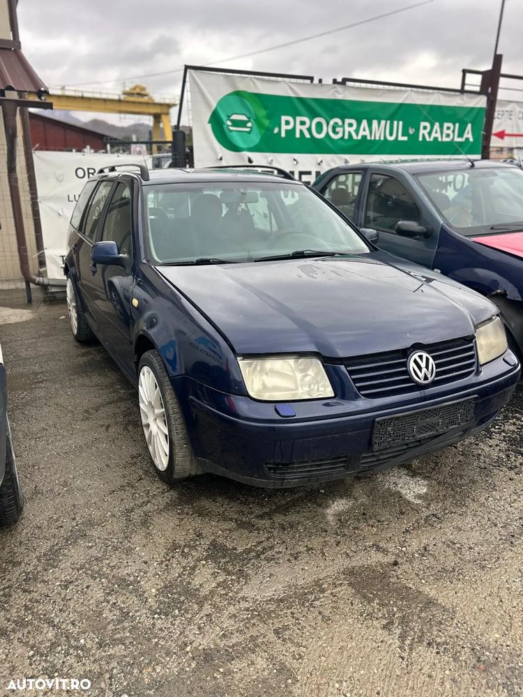 Dezmembrez Volkswagen Bora 2000 BREAK 1.9 TDI ,COD MOTOR: AJM - 1
