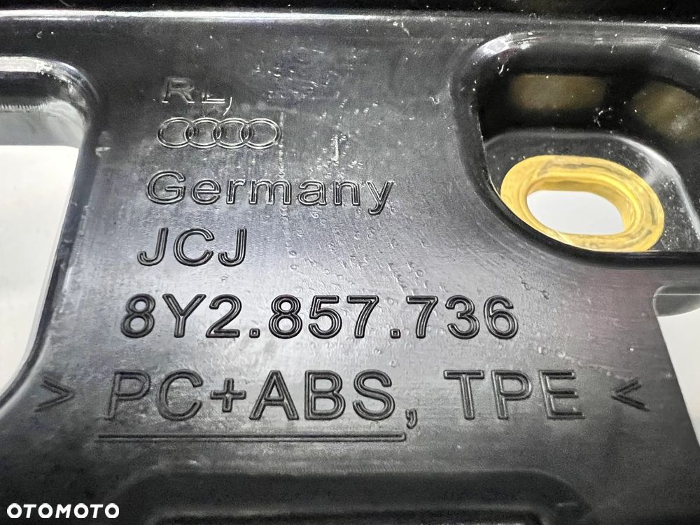 WSPORNIK PRZEŁĄCZNIKÓW DESKI ROZDZIELCZEJ AUDI A3 8Y 8Y2857736 - 7
