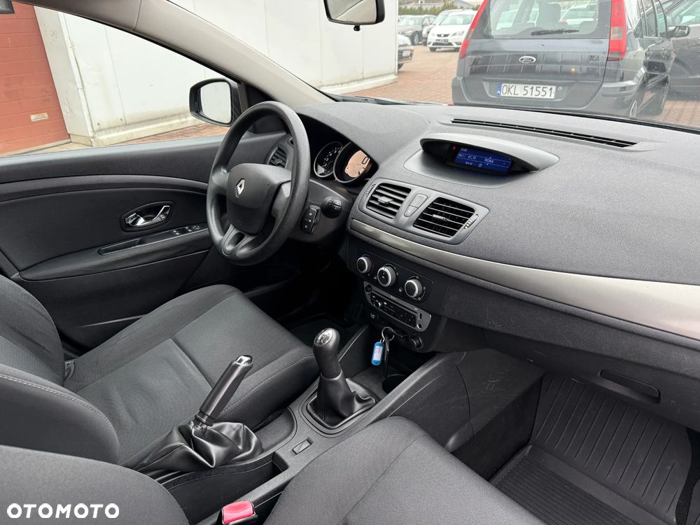 Renault Megane 1.6 16V 100 Expression - 27