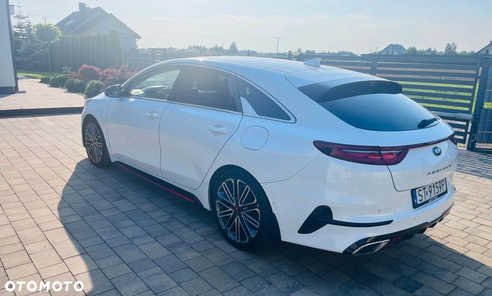 Kia ProCeed - 4