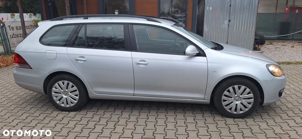 Volkswagen Golf 1.6 TDI Trendline DSG - 4