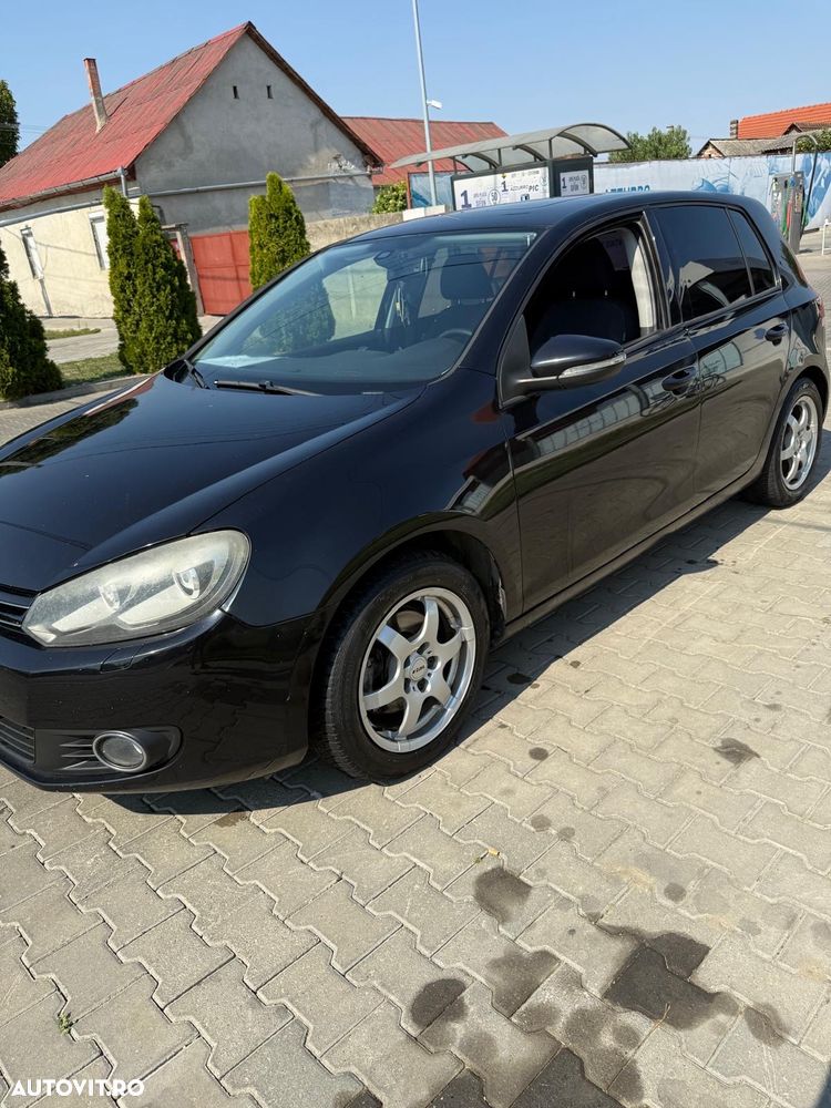 Volkswagen Golf - 2