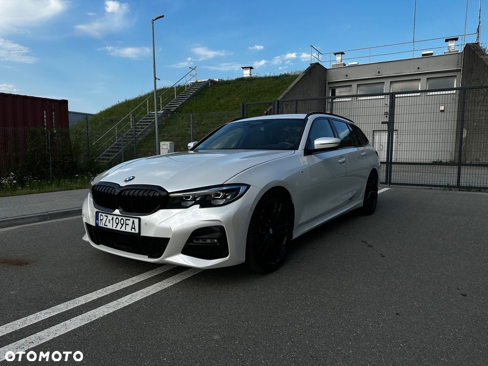 BMW Seria 3 320d xDrive M Sport - 2