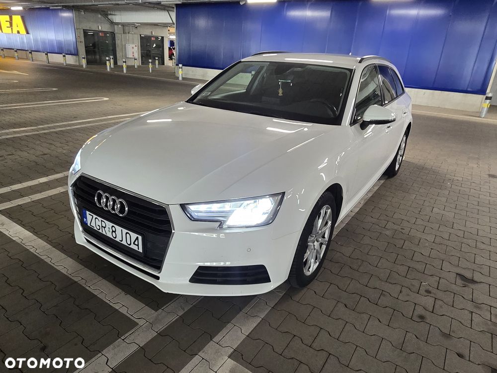 Audi A4 Avant - 1