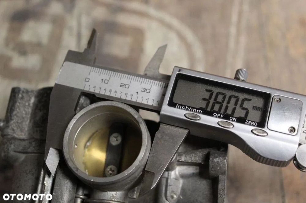 Gaźnik pływak KEIHIN Dawca Części Honda Magna - 4