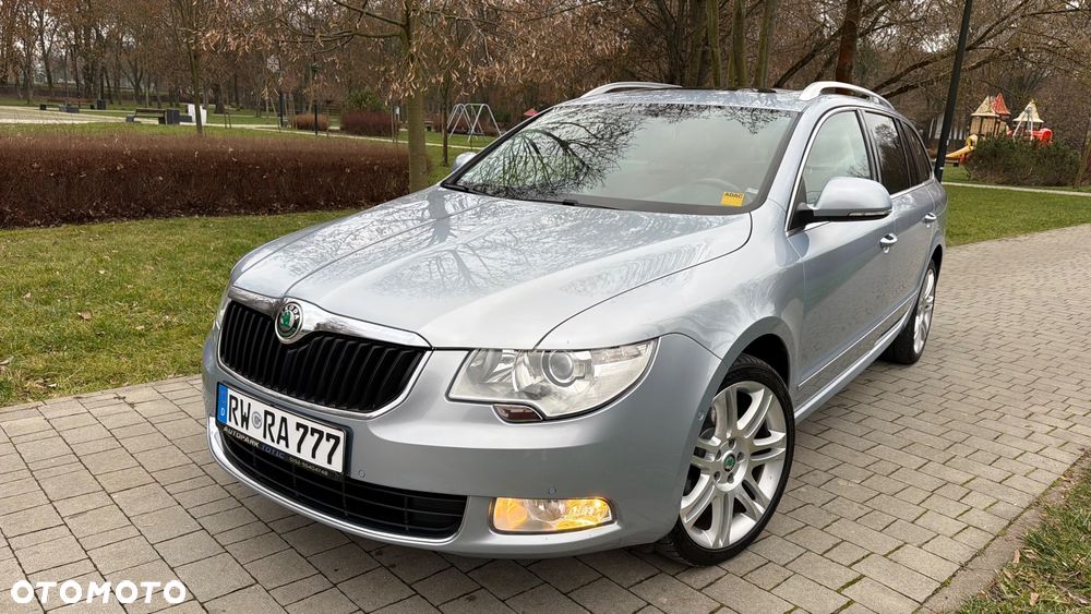 Skoda Superb 2.0 TDI DSG Ambition - 34