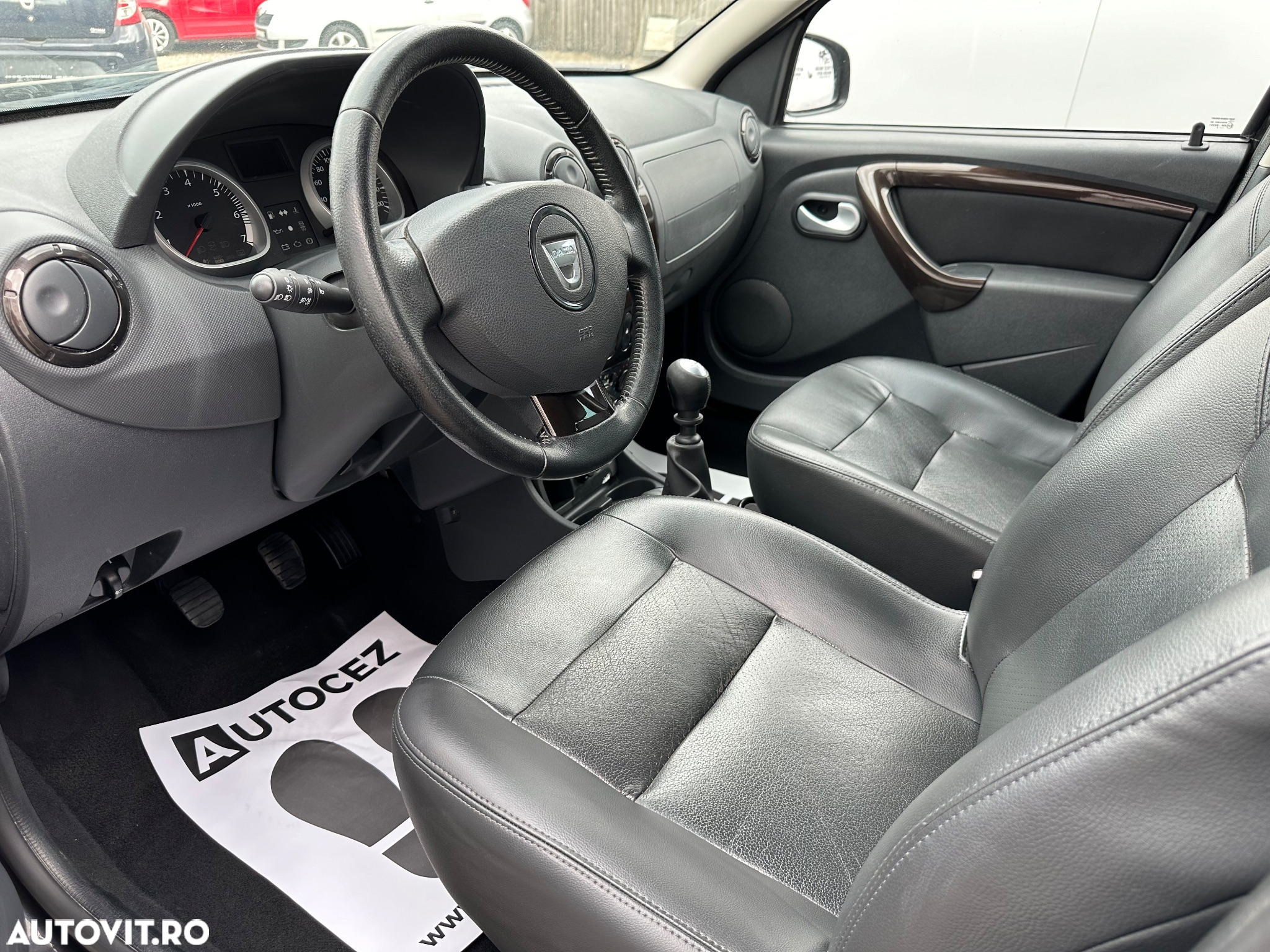 Dacia Duster 1.5 dCi 4x2 Prestige - 21