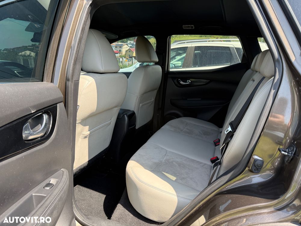 Nissan Qashqai 1.6 DCI TEKNA+ - 6