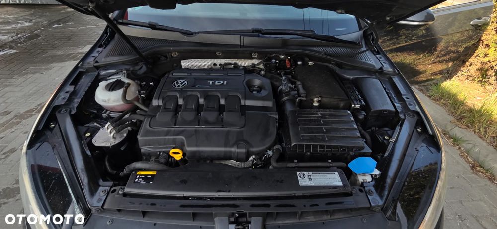 Volkswagen Golf 1.6 TDI BMT Highline - 32