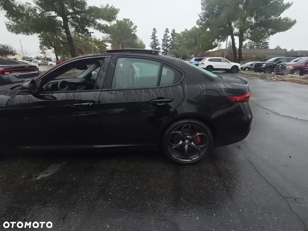 Alfa Romeo Giulia - 4