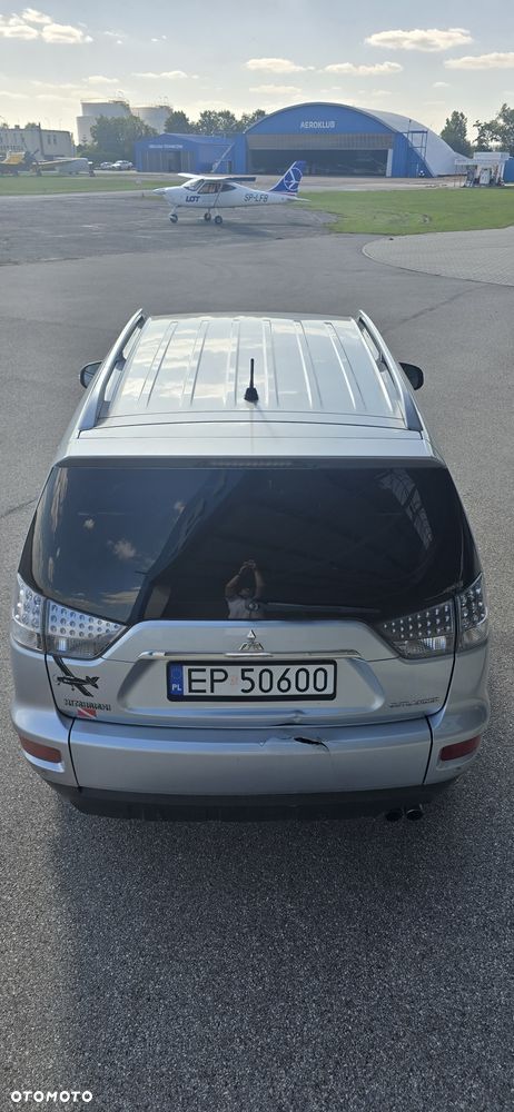 Mitsubishi Outlander - 4