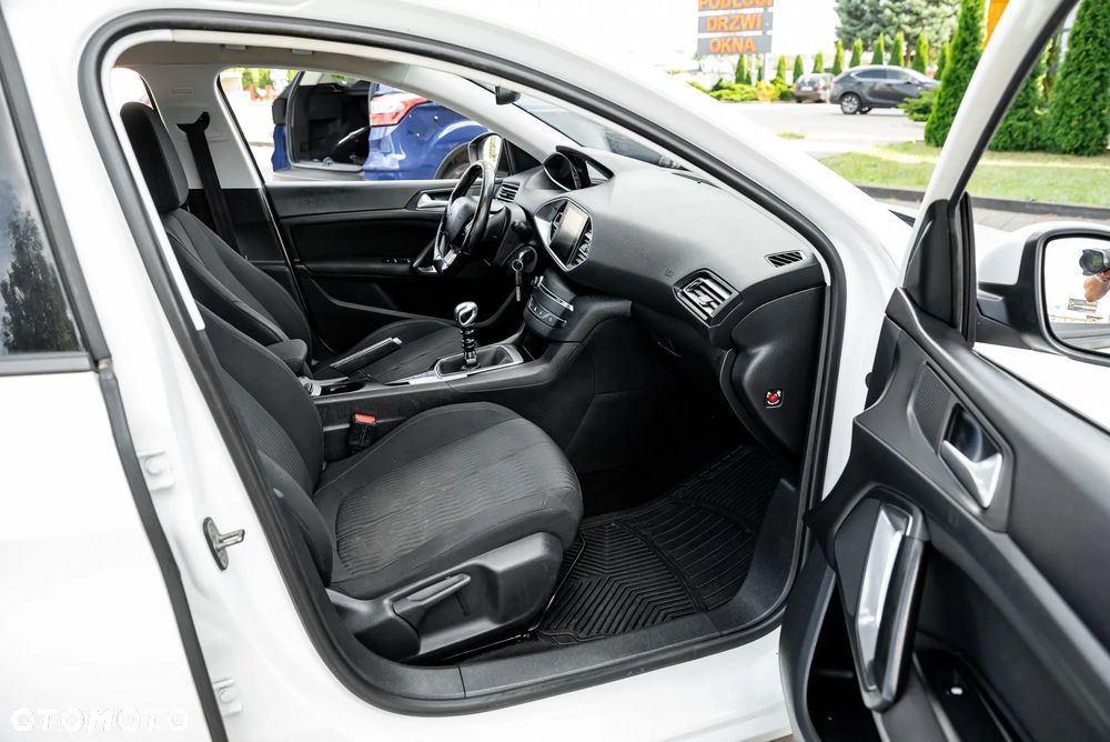 Peugeot 308 PureTech 130 Stop & Start Winter Edition - 19