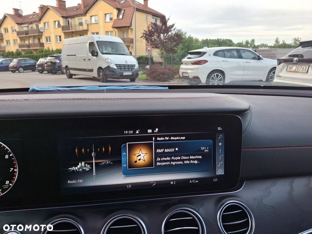 Mercedes-Benz Klasa E - 31