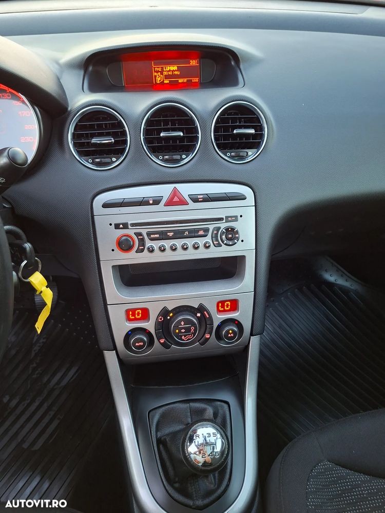 Peugeot 308 - 15