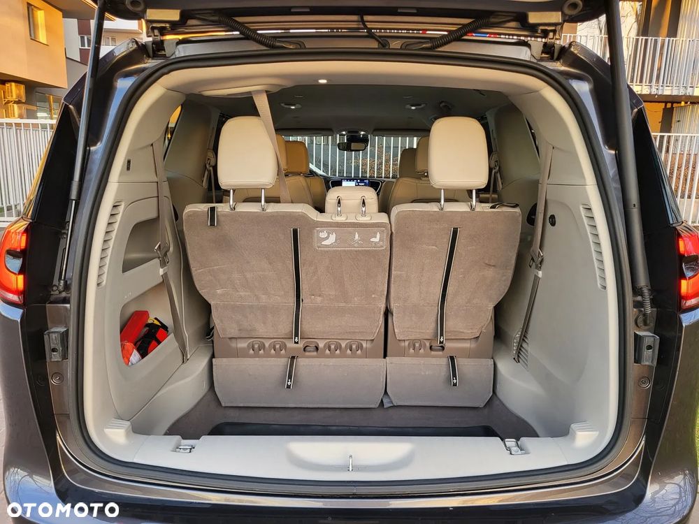 Chrysler Pacifica - 30