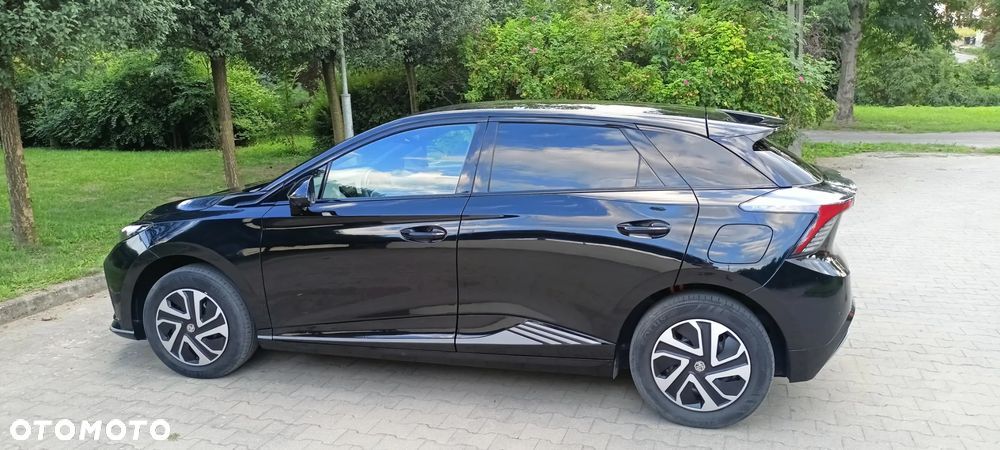 MG 4 Luxury 64 kWh - 27