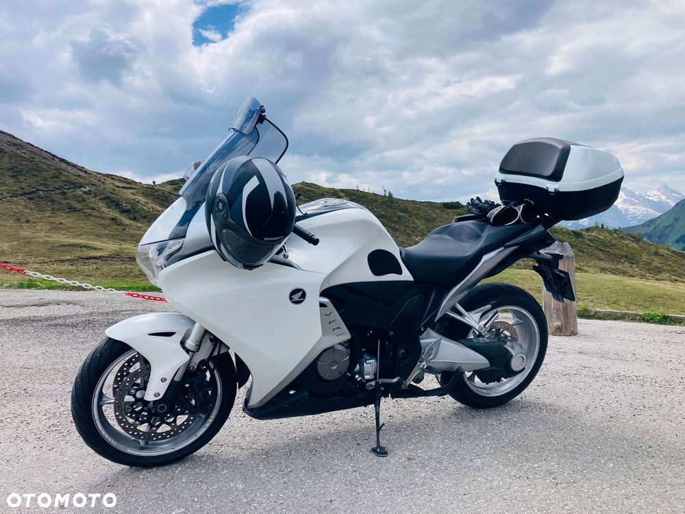 Honda VFR - 22