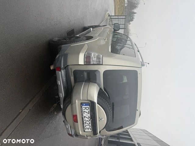 Mitsubishi Pajero 3.2 DID Intense - 6