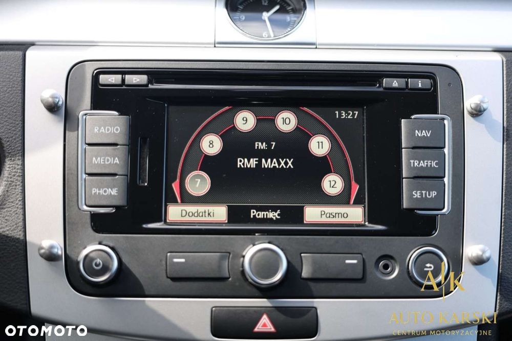 Volkswagen Passat - 30
