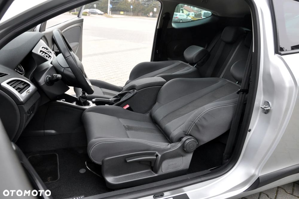 Renault Megane TCe 180 Coupe Dynamique - 37