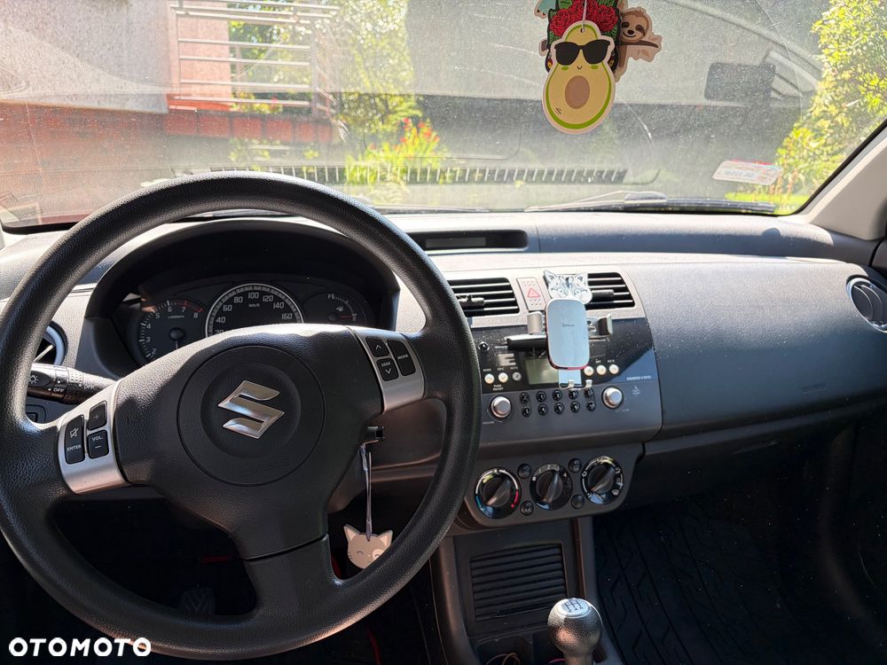 Suzuki Swift 1.3 Comfort - 6
