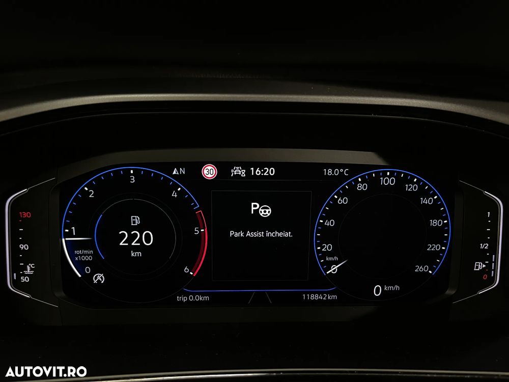 Volkswagen T-Roc 2.0 TDI Life - 28