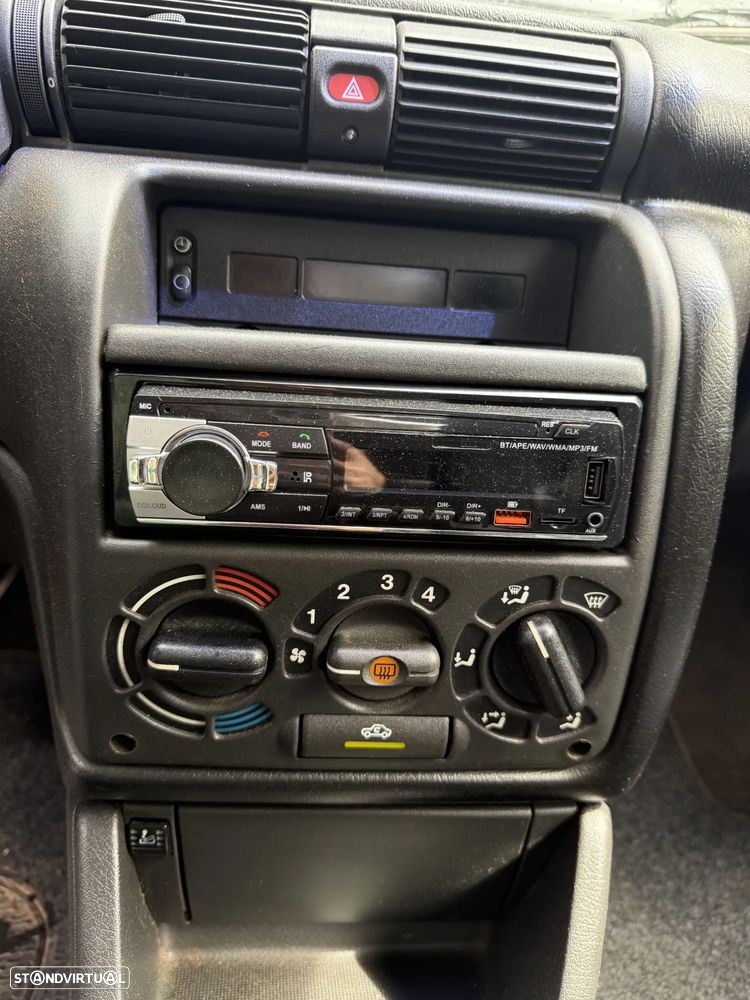 Opel Astra Caravan 1.7 TD GLS - 16