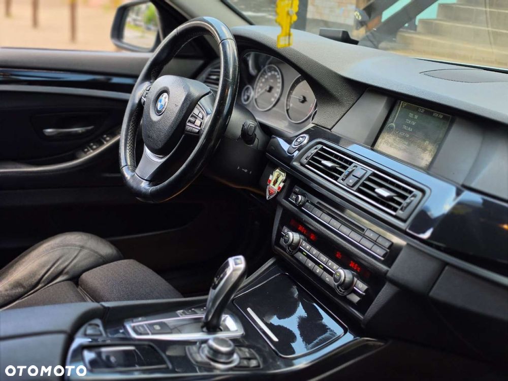 BMW Seria 5 - 24