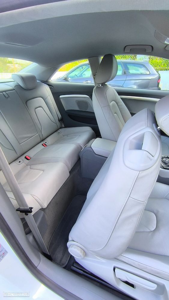 Audi A5 2.0 TDI DPF - 45