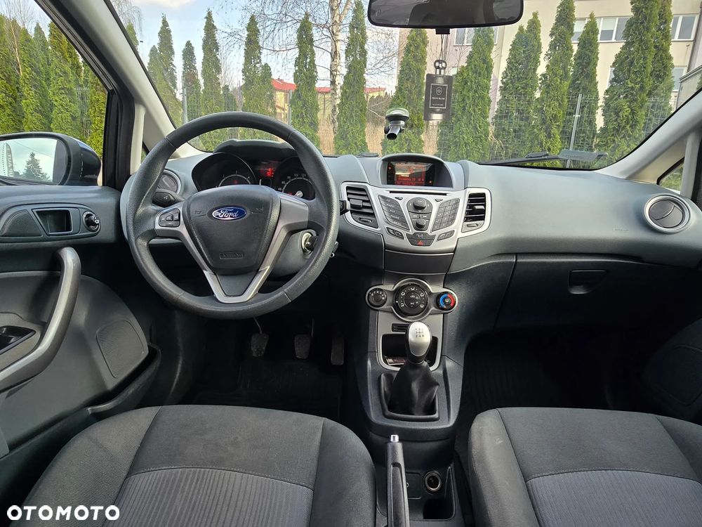 Ford Fiesta - 7